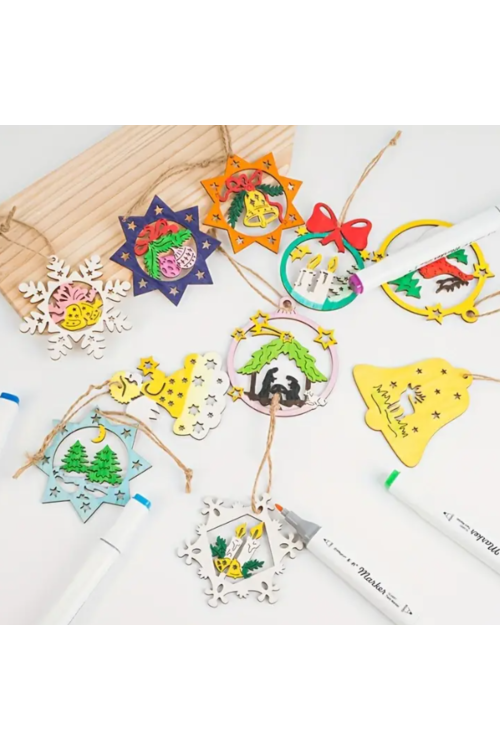 Drewniana Gwiazda z Motywem Świątecznym 8 cm Zestaw 10 sztuk Dekoracje Ozdoby